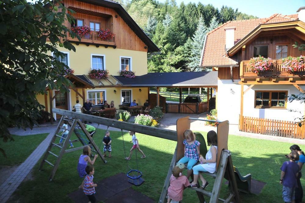 Ferienwohnungen Simonbauer Trebesing ภายนอก รูปภาพ